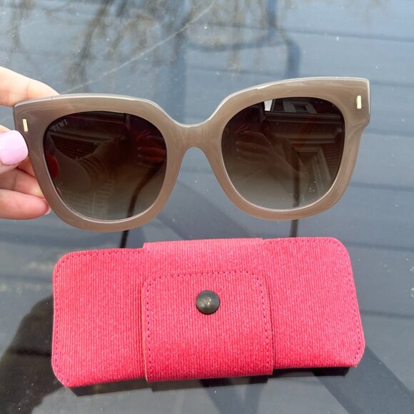 Tiwi Kerr Sunglasses in Shiny Coconut Brown Oversized Statement main image 5